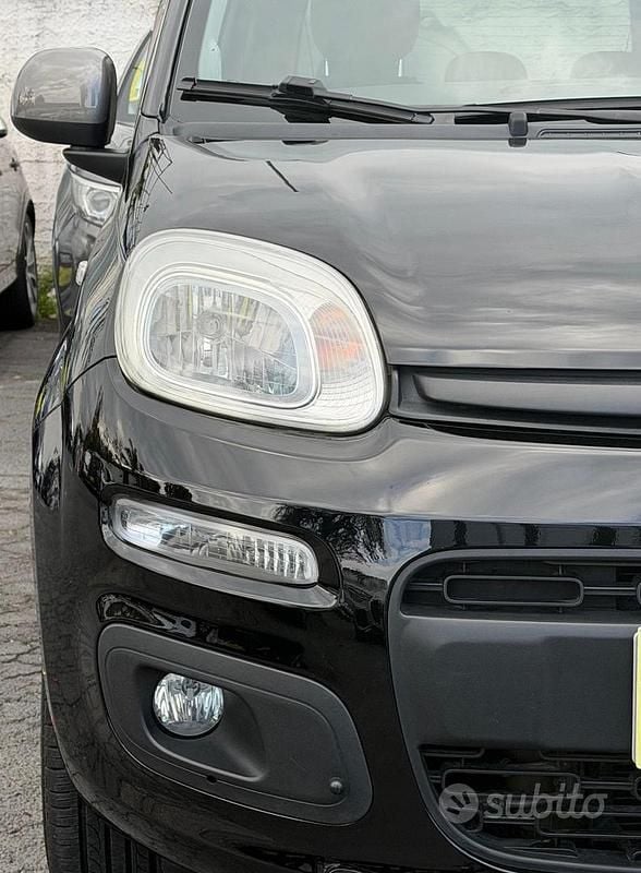 Usata Fiat Panda Lounge 69 CV (50 kW) 2013 Nero Utilitaria