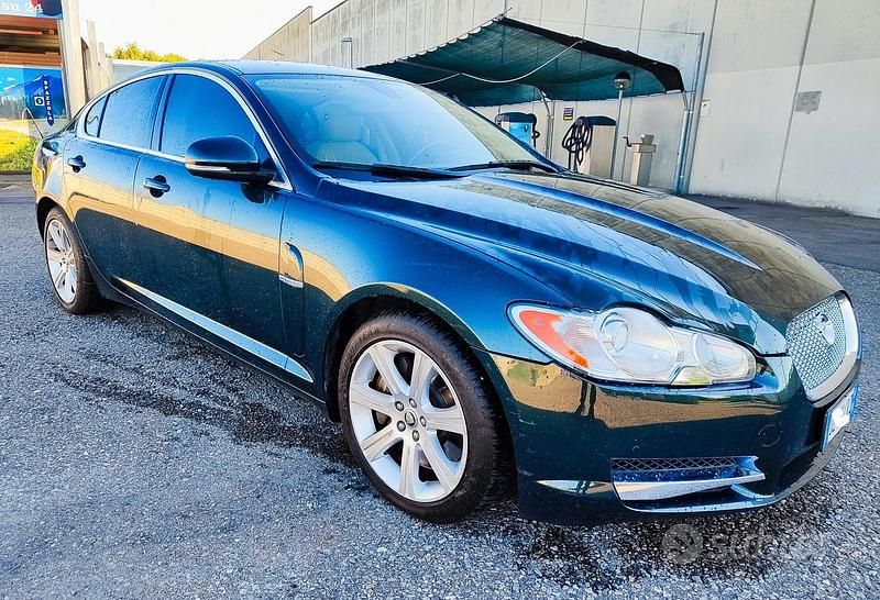 Verde Usata 2010 Jaguar XF Premium Luxury Tre volumi | 4800 € (Super prezzo) - Immagine 1/4