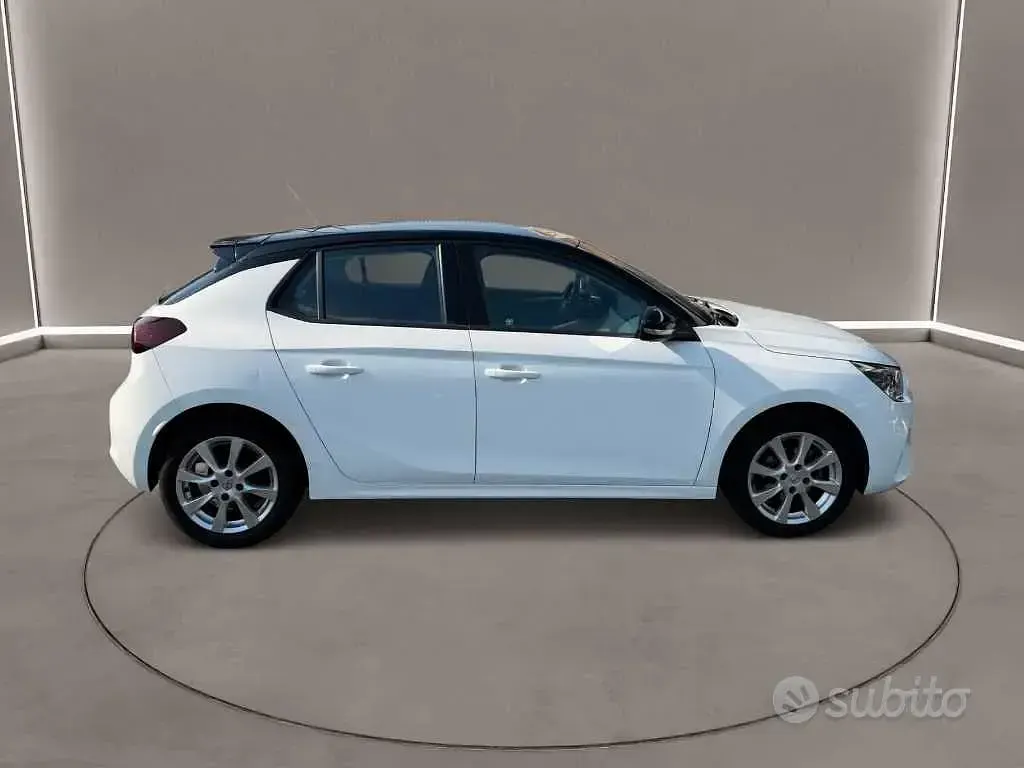 Usata Opel Corsa Elegance 75 CV (55 kW) 2021 Bianco Utilitaria