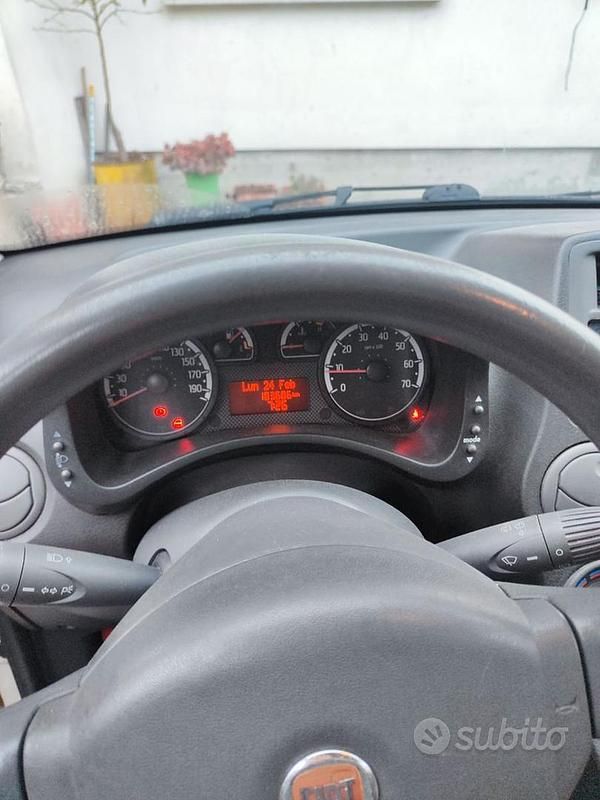 Usata Fiat Panda 75 CV (55 kW) 2011 Bianco Utilitaria