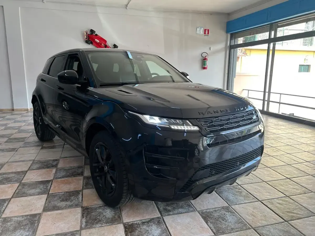 Usata Land Rover Range Rover evoque HSE Dynamic 163 CV (119 kW) 2024 Nero SUV