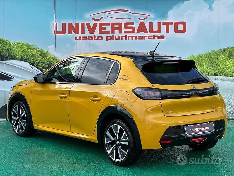 Usata Peugeot 208 GT-line 101 CV (74 kW) 2020 Giallo Utilitaria