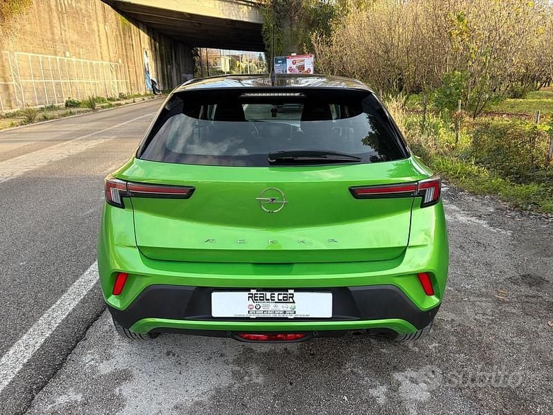 Usata Opel Mokka Elegance 101 CV (74 kW) 2021 Verde SUV