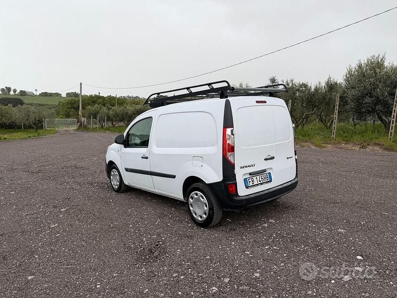 Usata Renault Kangoo 75 CV (55 kW) 2015 Bianco Monovolume