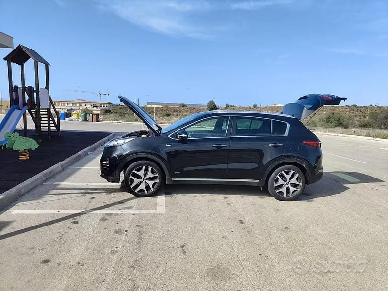Second-hand Kia Sportage GT-Line 185 CP (136 kW) 2016 Negru SUV
