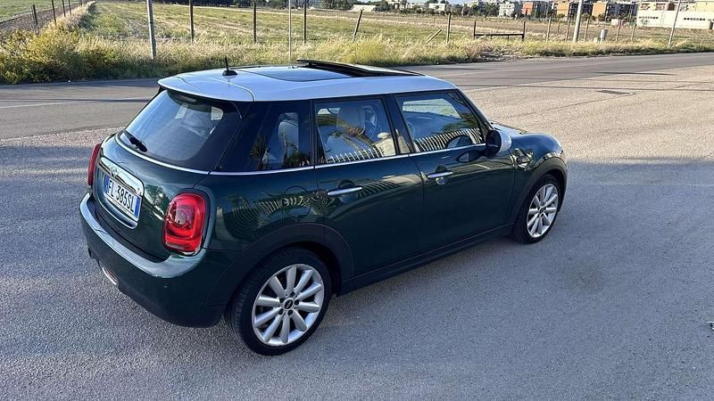 Usata Mini Cooper D 116 CV (85 kW) 2017 Verde Utilitaria