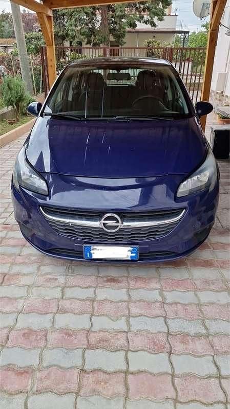 Usata 2018 Opel Corsa Tre volumi | 4500 € (Ottimo prezzo) - Immagine 1/4