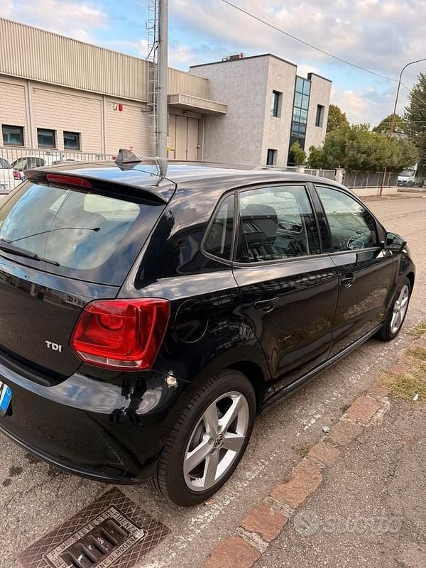 Usata VW Polo 75 CV (55 kW) 2014 Nero Utilitaria