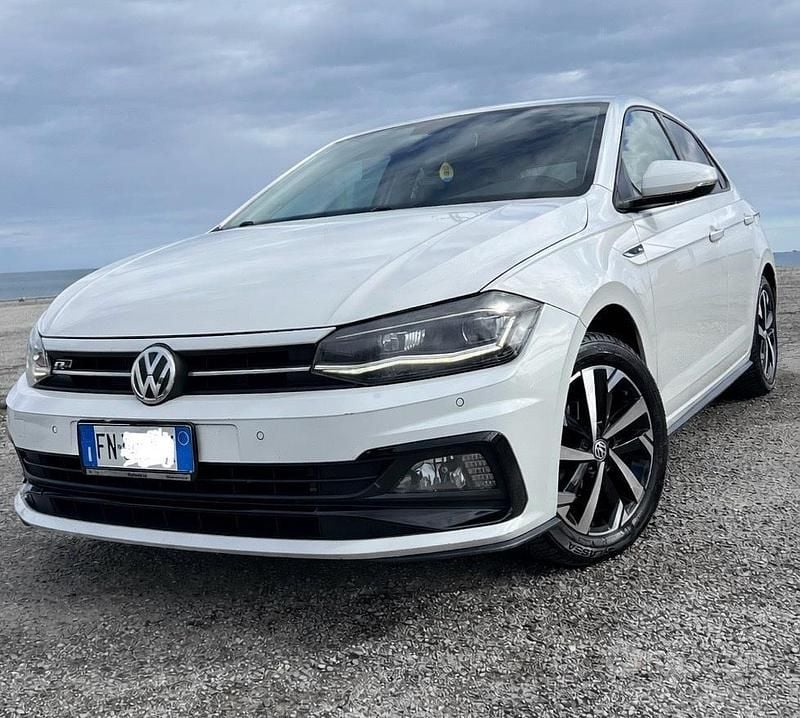 Usata VW Polo R-line 95 CV (69 kW) 2018 Bianco Berlina