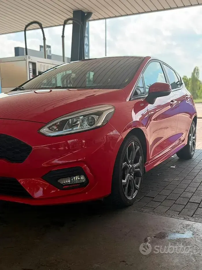 Usata Ford Fiesta ST-Line 100 CV (73 kW) 2019 Rosso Utilitaria
