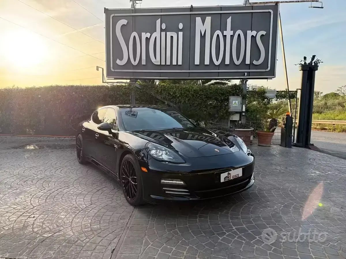 Usata Porsche Panamera 300 CV (220 kW) 2012 Utilitaria