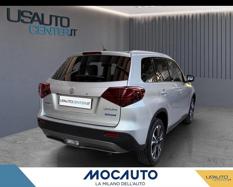 Usata Suzuki Vitara 129 CV (94 kW) 2022 Grigio argento vivo SUV