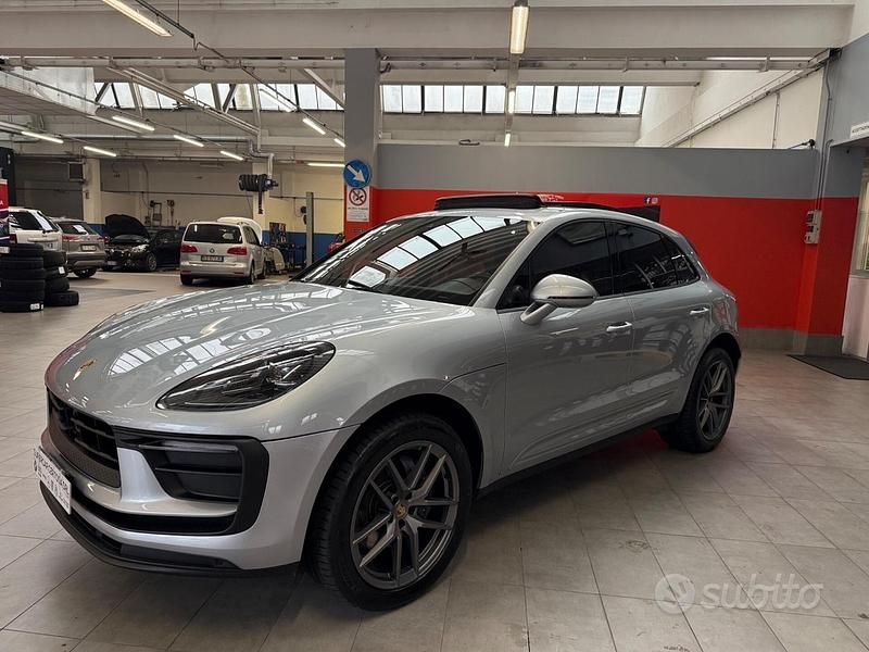 Argento Usata 2023 Porsche Macan SUV | 69.999 € (Buon prezzo) - Immagine 1/4