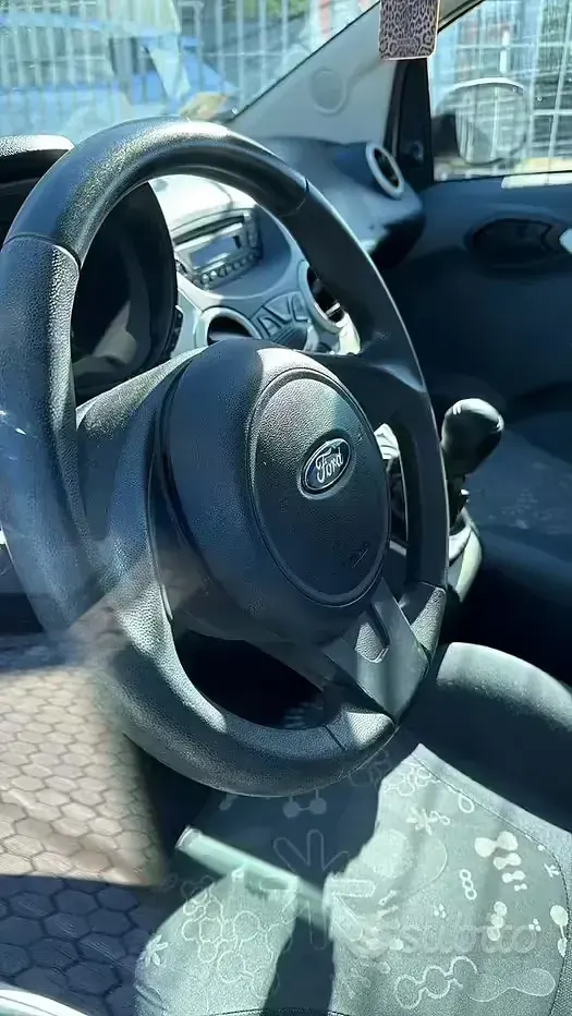 Usata Ford Ka 70 CV (51 kW) 2013 Bianco Utilitaria
