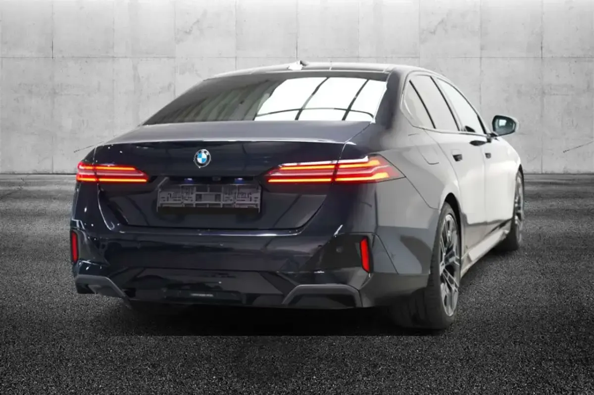 Usata BMW 520 M Sport 197 CV (144 kW) 2023 Nero Berlina