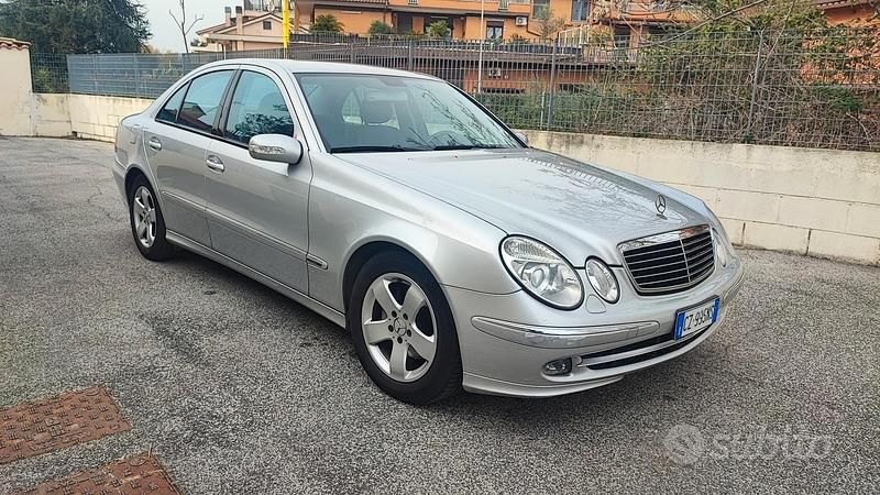 Usata Mercedes E280 2006 Grigio Berlina