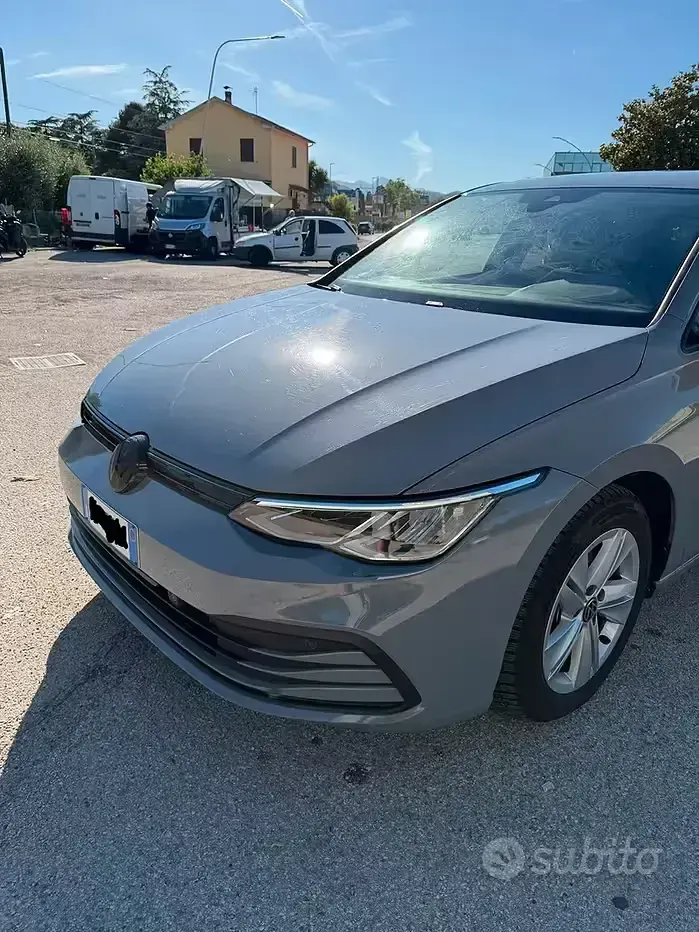 Usata VW Golf VIII 150 CV (110 kW) 2020 Grigio Berlina