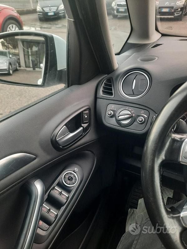 Usata Ford Galaxy 163 CV (119 kW) 2011 Grigio Monovolume