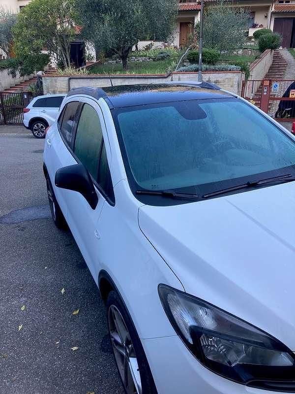 Usata Opel Mokka Cosmo 140 CV (102 kW) 2015 Bianco SUV