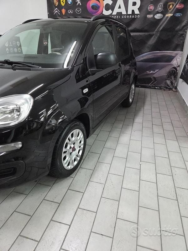 Usata Fiat Panda Lounge 95 CV (69 kW) 2014 Nero Utilitaria