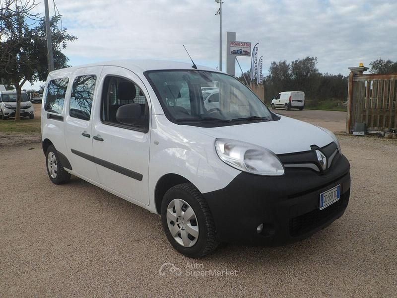 Usata Renault Kangoo 95 CV (69 kW) 2021 Bianco Monovolume
