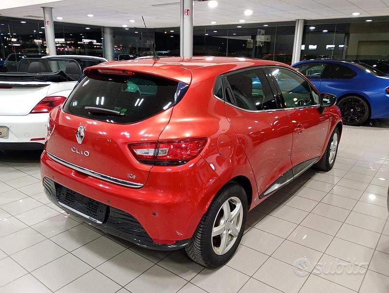 Usata Renault Clio IV LIMITED 90 CV (66 kW) 2016 Rosso Berlina