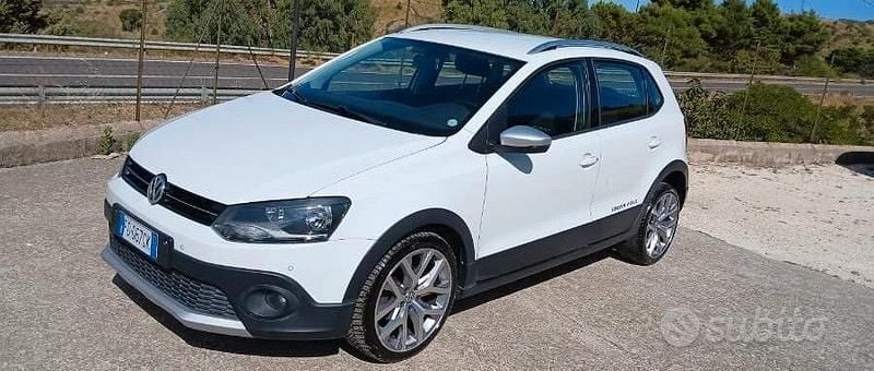 Usata VW Polo Cross 90 CV (66 kW) 2016 Bianco Utilitaria
