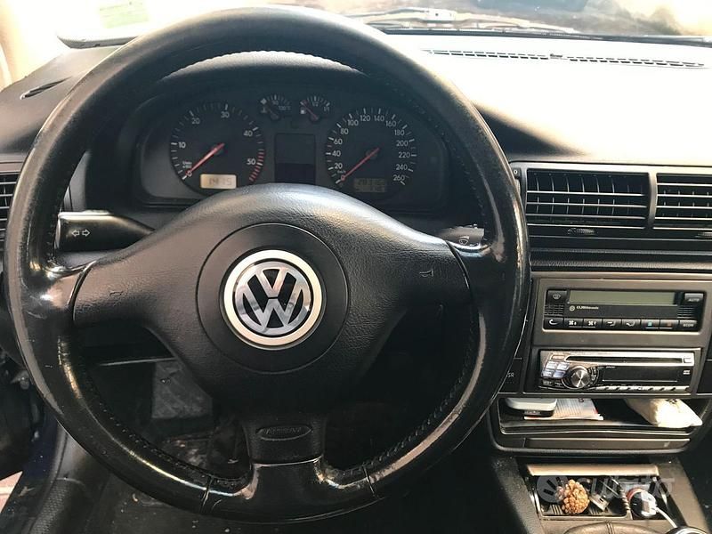 Usata VW Passat Highline 116 CV (85 kW) 1999 Blu Station wagon