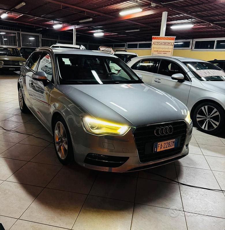 Grigio Usata 2016 Audi A3 Tre volumi | 10.999 € (Super prezzo) - Immagine 1/4