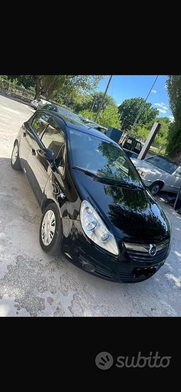Usata Opel Corsa 80 CV (58 kW) 2008 Nero Berlina