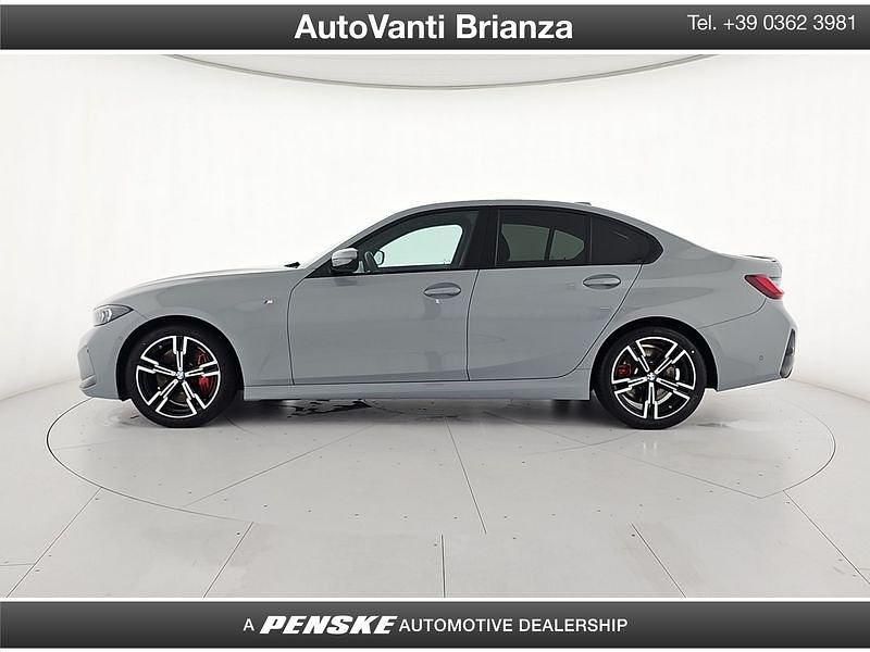 Usata BMW 320 M Sport 190 CV (139 kW) 2025 Grigio Utilitaria