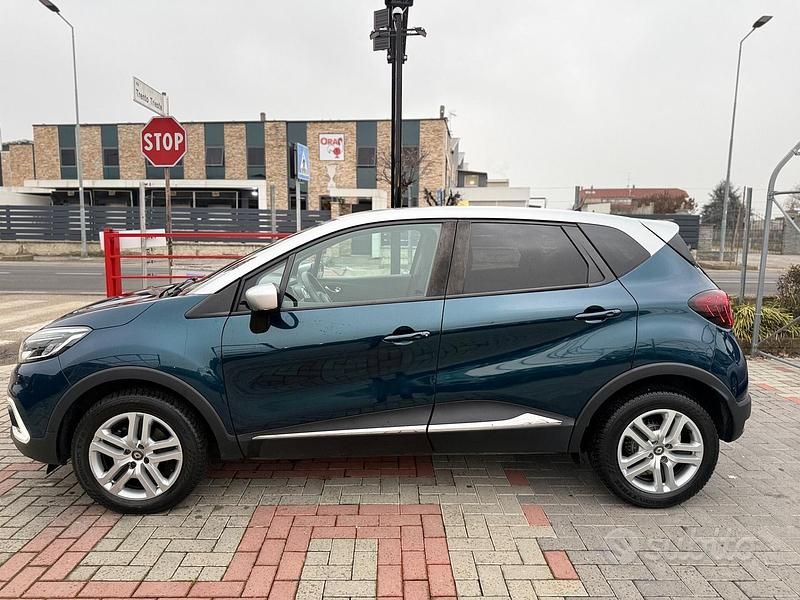 Usata Renault Captur 131 CV (96 kW) 2019 Verde SUV
