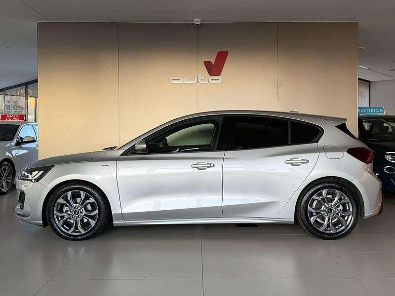 Argento Usata 2025 Ford Focus ST-Line Berlina | 20.950 € (Super prezzo) - Immagine 1/4