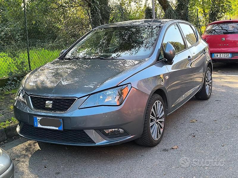 Grigio Usata 2015 Seat Ibiza Due volumi | 7300 € - Immagine 1/4