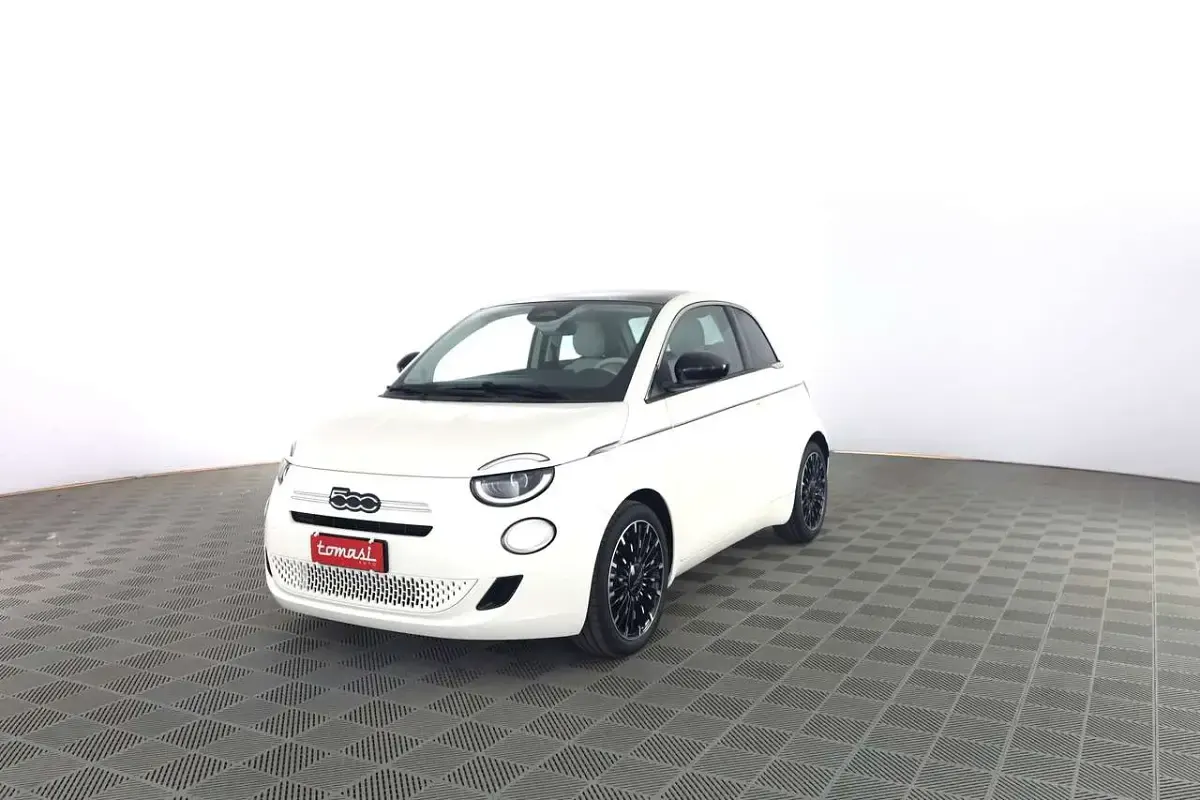 Nuova Fiat 500 La Prima 65 CV (47 kW) 2026 Ice white Berlina