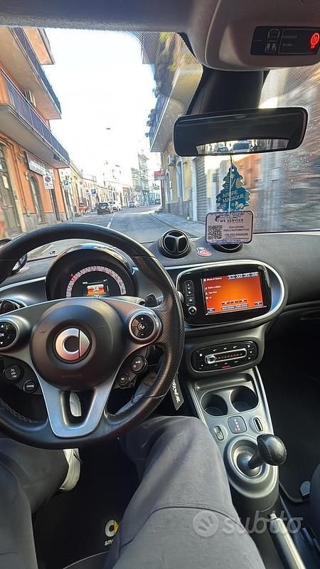 Usata Smart ForFour 2017 Bianco Utilitaria