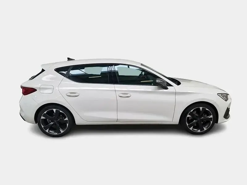 Usata Cupra Leon 150 CV (110 kW) 2023 Bianco Berlina