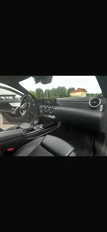 Usata Mercedes A180 116 CV (85 kW) 2019 Berlina
