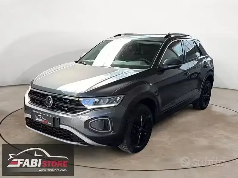 Usata VW T-Roc Style 150 CV (110 kW) 2024 Grigio SUV