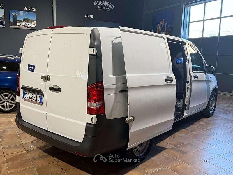 Usata Mercedes e-Vito 69 kW (95 CV) 2022 Bianco Monovolume