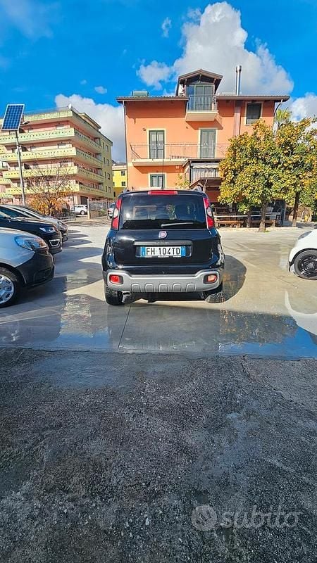 Usata Fiat Panda Cross Cross 95 CV (69 kW) 2017 Nero Utilitaria