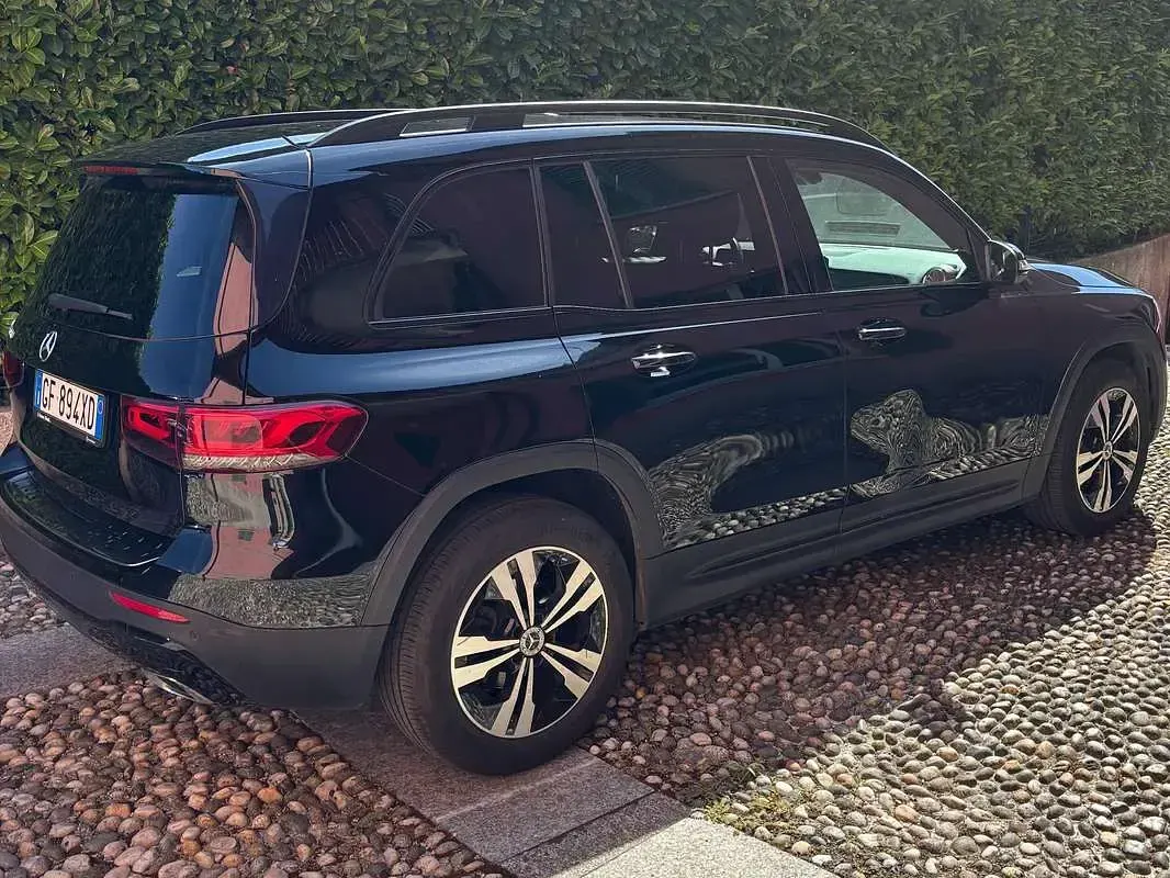 Usata Mercedes GLB180 116 CV (85 kW) 2021 Nero SUV