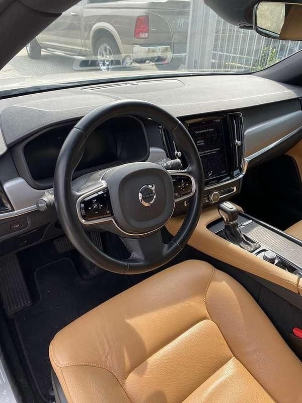 Usata Volvo V90 Momentum 235 CV (172 kW) 2016 Beige Station wagon