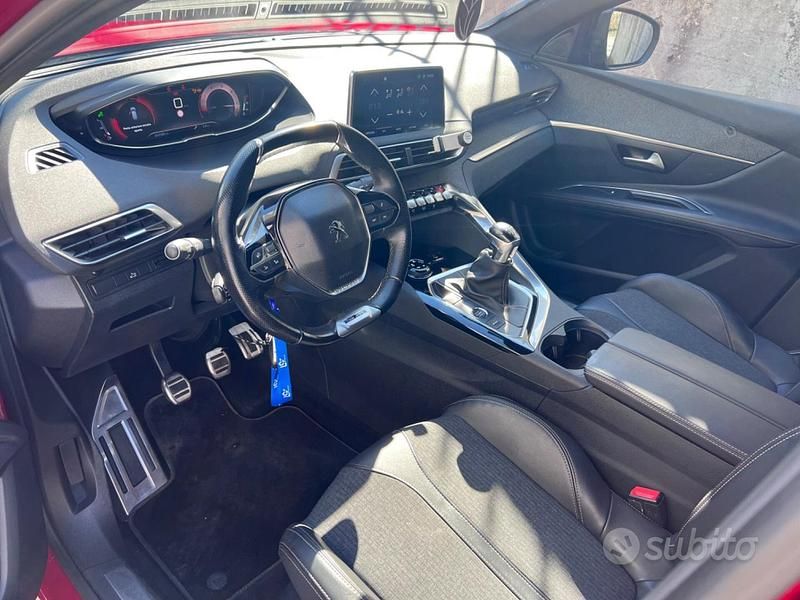 Usata Peugeot 3008 GT-line 131 CV (96 kW) 2019 Rosso SUV
