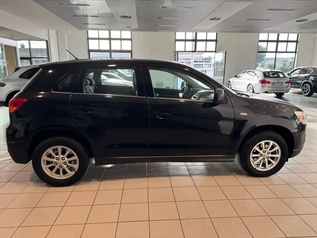 Usata Mitsubishi ASX Invite 150 CV (110 kW) 2011 Nero SUV