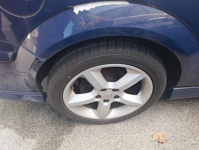 Usata Opel Astra 101 CV (74 kW) 2009 Blu Berlina