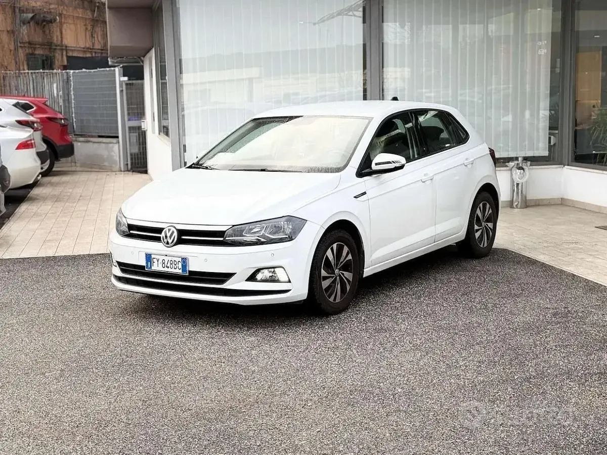 Usata VW Polo 65 CV (47 kW) 2019 Bianco Utilitaria