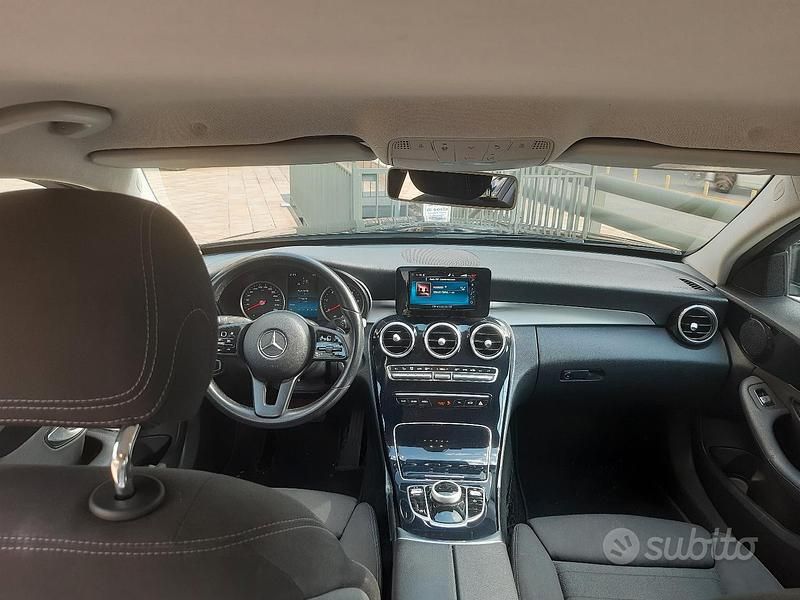 Usata Mercedes C180 116 CV (85 kW) 2019 Nero Berlina