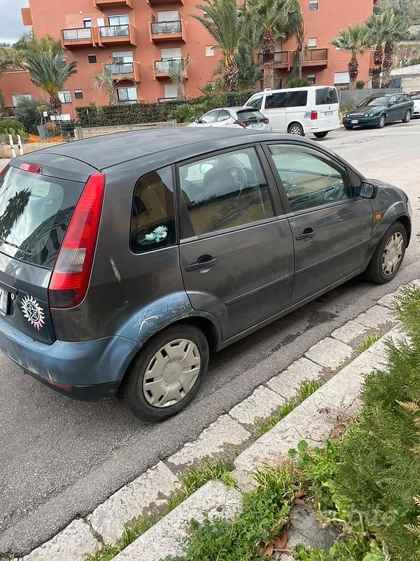 Usata Ford Fiesta 2004 Berlina