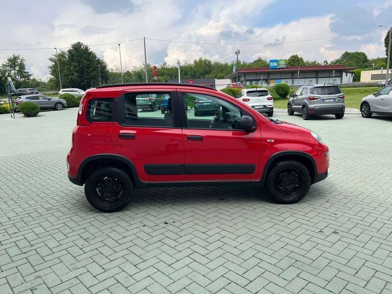 Usata Fiat Panda 4x4 S 86 CV (63 kW) 2020 Rosso Utilitaria